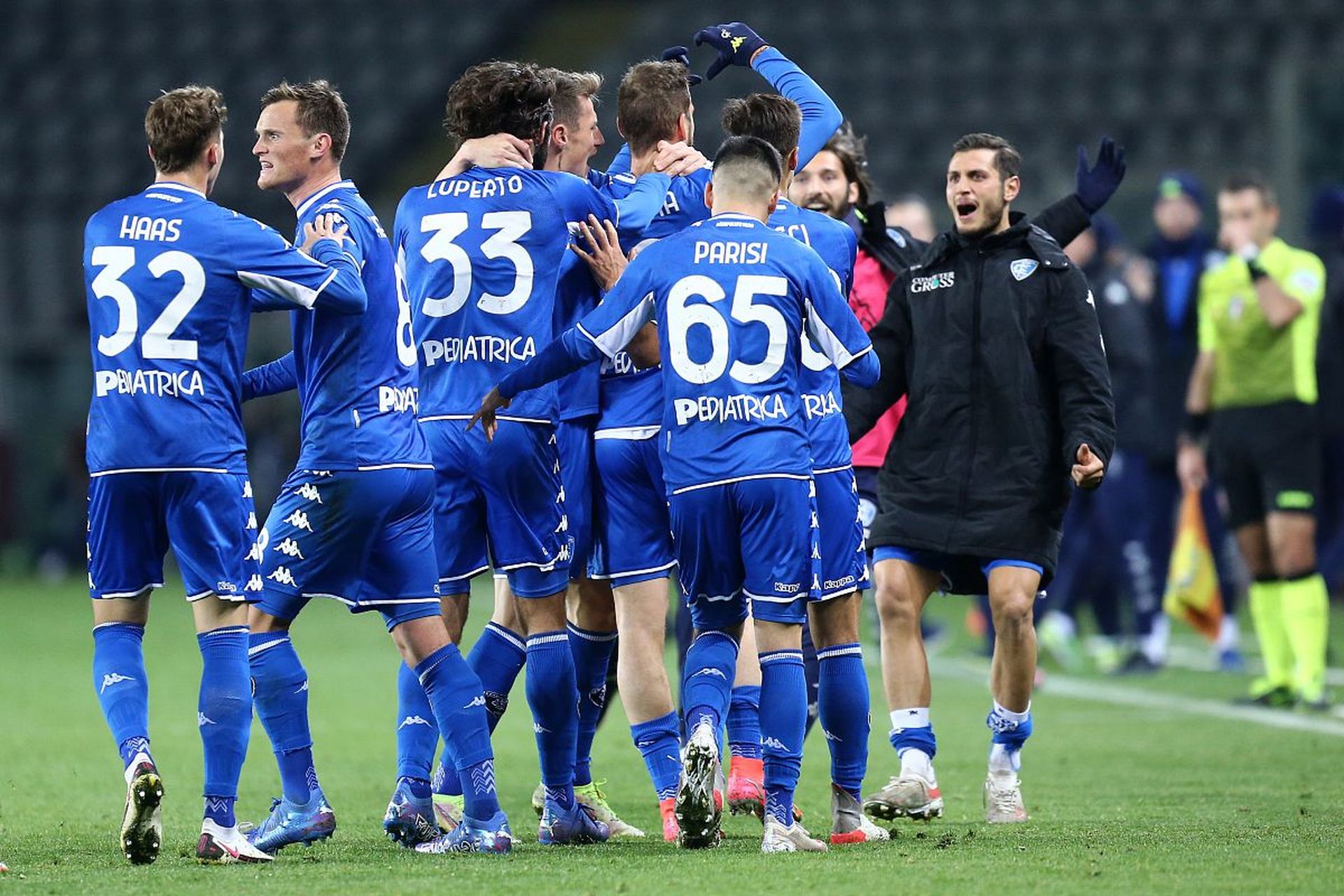 高比赛中的 高比赛中的