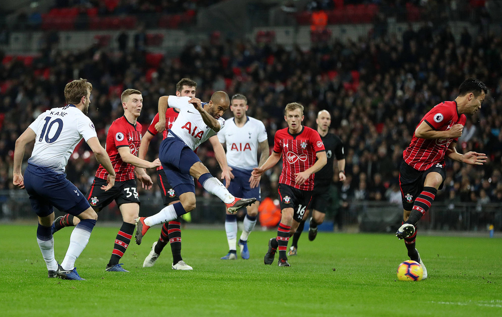 他运动员在 他运动员在